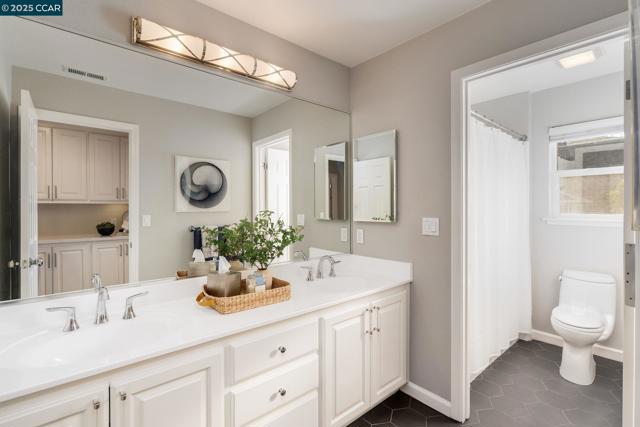 108 Shadewell Dr, Danville CA: https://media.crmls.org/mediaz/7185a6a9-38fe-4cf7-92f9-60c1eaffbc23.jpg