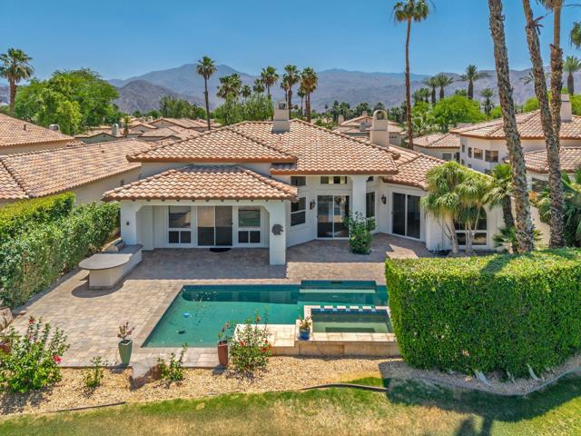 79015 Via San Clara, La Quinta CA: https://media.crmls.org/mediaz/71881d2f-da89-486a-8046-31b4cf384c48.jpg
