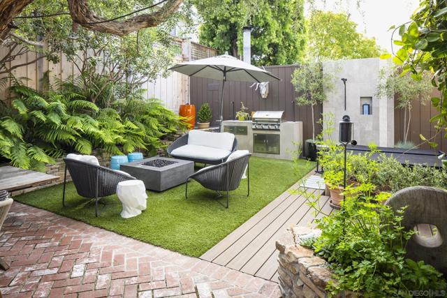 2147 Pine St, San Diego CA: https://media.crmls.org/mediaz/71885d66-a1f9-4ad3-8b6f-26f8f45d6619.jpg