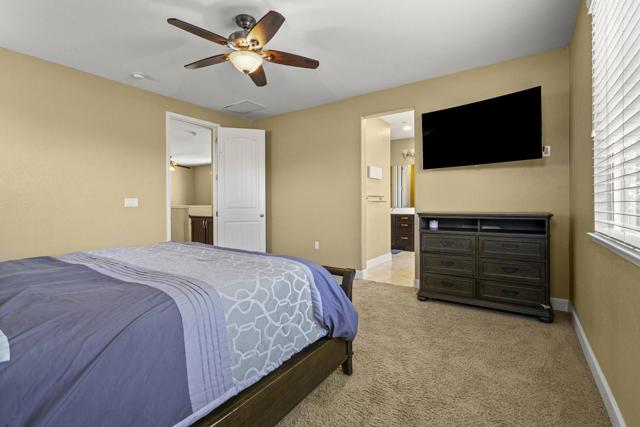 1420 Cielo Vista Lane, Gilroy CA: https://media.crmls.org/mediaz/71898780-aac6-4aa4-b9ba-3f4edbe9d45a.jpg