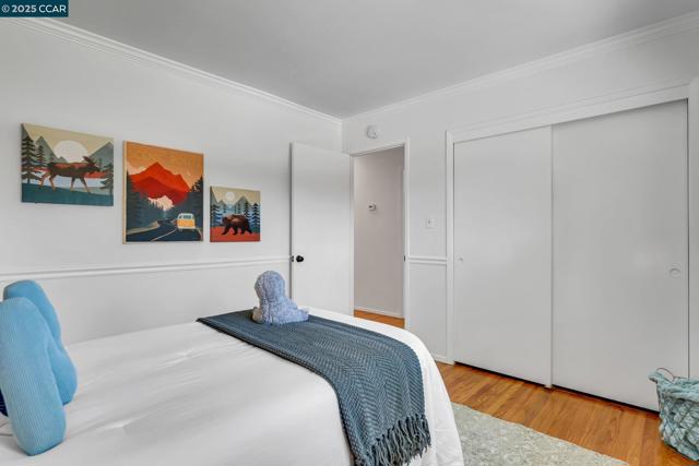 57 Jemco Ct, Pleasant Hill CA: https://media.crmls.org/mediaz/7189cc35-79b9-48d8-bf32-e08e9edfe0be.jpg