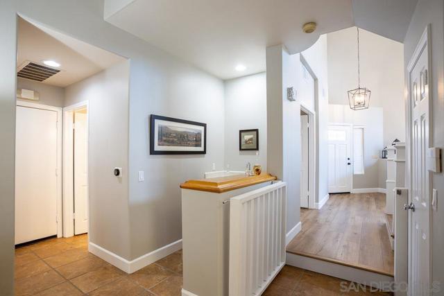 25314 Keats Ln, Stevenson Ranch CA: https://media.crmls.org/mediaz/718a3368-99a2-4c99-b6a0-67b25c482bee.jpg