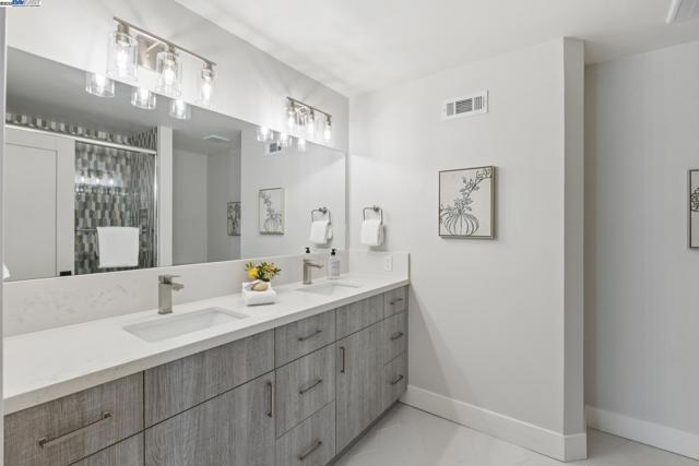 25 Mackenzie, Danville CA: https://media.crmls.org/mediaz/718aecc4-ff17-4246-ad17-d0fc98c960ad.jpg