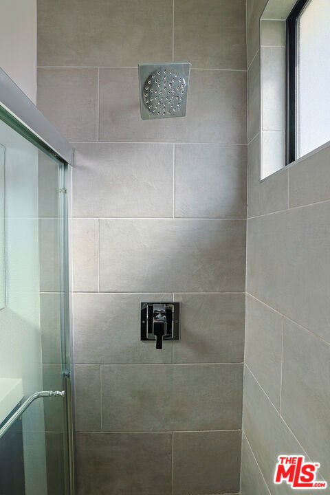 1277 W 23rd Street, Los Angeles CA: https://media.crmls.org/mediaz/718b0ac5-e607-4edc-9873-a68ba840bb09.jpg