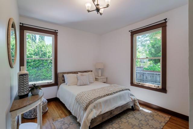 1245 Waverley Street, Palo Alto CA: https://media.crmls.org/mediaz/718c21d2-53f9-4828-b6d4-1b21cf8437e6.jpg