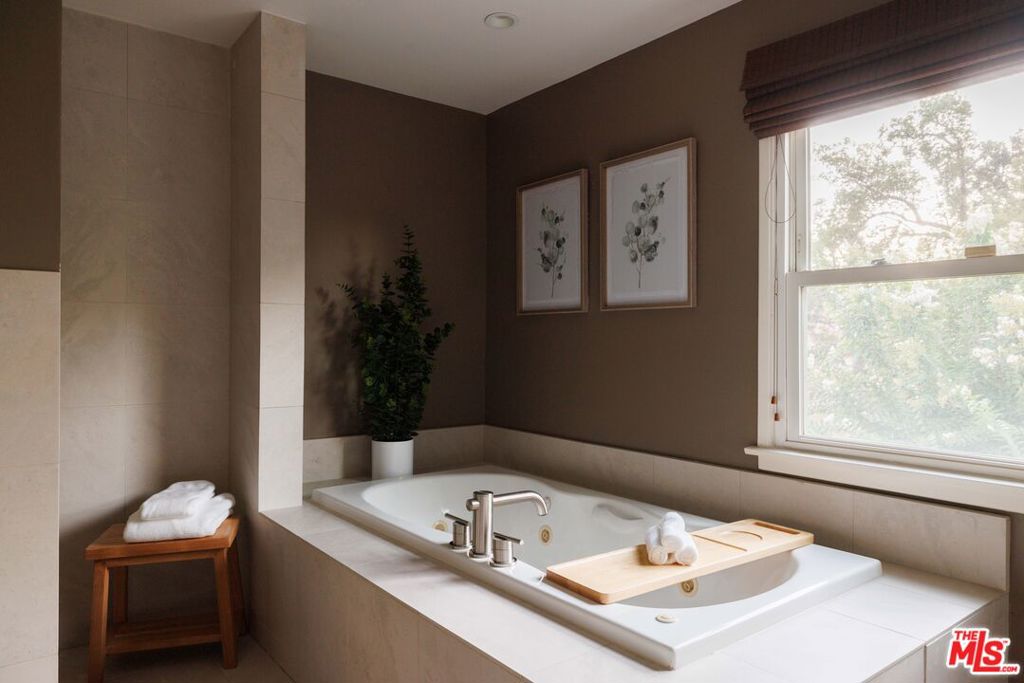 MLS #26986533 image #16