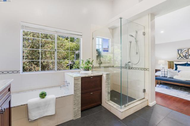 5373 Shamrock Cmn, Fremont CA: https://media.crmls.org/mediaz/718d4fb2-b7e7-4fe9-8f24-41c6e4dafb53.jpg