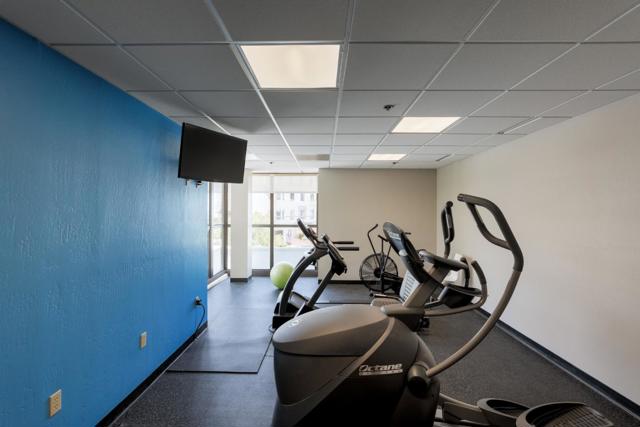 110 Park Road, Burlingame CA: https://media.crmls.org/mediaz/718e78ab-d3e5-4921-b1ea-cd546382e189.jpg