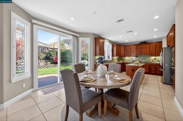 Image 23 of 60 For 6 Tullach Pl