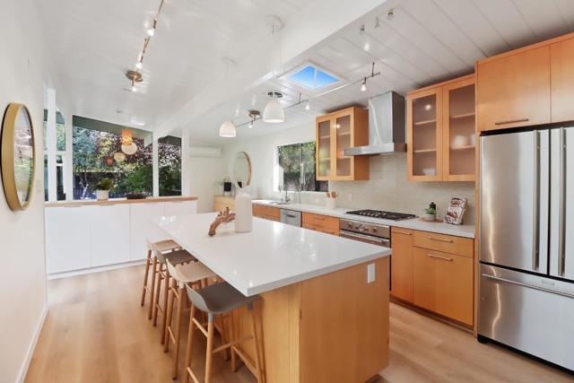 6179 Shadygrove, Cupertino CA: https://media.crmls.org/mediaz/718f5a47-a930-4491-9618-35760da4eb09.jpg