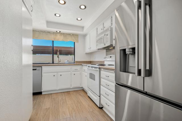 2338 Los Patos Drive, Palm Springs, CA 92264