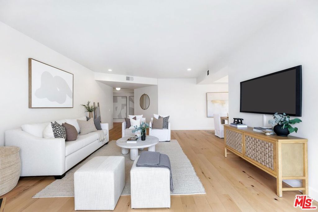 9880 Vidor Drive #104