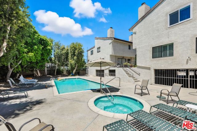 13412 Burbank Boulevard, Sherman Oaks CA: https://media.crmls.org/mediaz/71908845-e71a-46a7-bd1b-5a4f9989a3c1.jpg