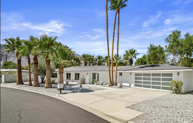 165 S Avenida Elenora, Palm Springs, CA 92262