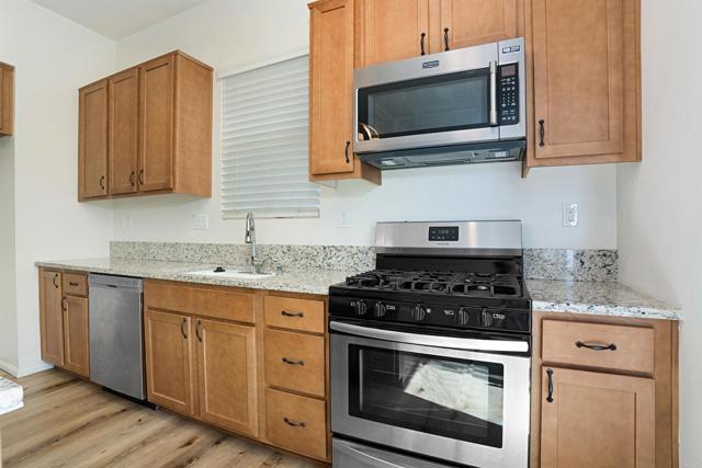 Detail Gallery Image 16 of 21 For 1455 Banahaw Dr #1,  Chula Vista,  CA 91915 - 2 Beds | 2/1 Baths
