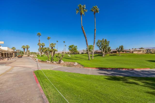 Detail Gallery Image 14 of 18 For 39526 Ciega Creek, Palm Desert,  CA 92260 - 2 Beds | 2 Baths