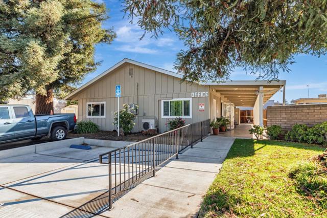 2150 Almaden Rd Road, San Jose CA: https://media.crmls.org/mediaz/71950082-1640-4c9c-895e-dee2cd018203.jpg