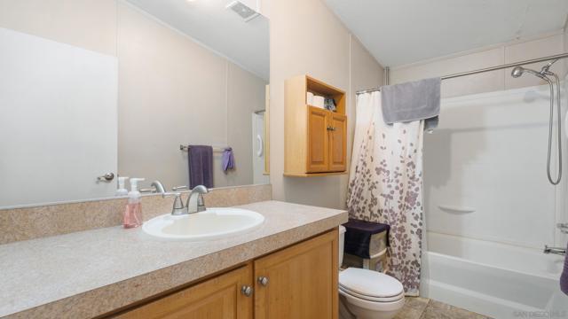 450 BRADLEY, El Cajon, California 92021, 2 Bedrooms Bedrooms, ,2 BathroomsBathrooms,Residential,For Sale,BRADLEY,250019731SD