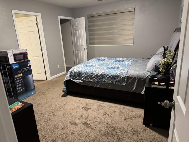 2624 E E 3rd st, National City CA: https://media.crmls.org/mediaz/719586a0-93d7-4b40-940c-34e757210ba7.jpg