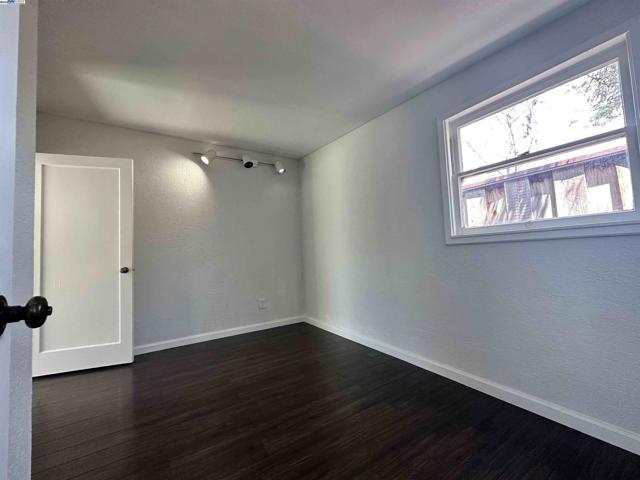 2140 W Avenue 134Th, San Leandro CA: https://media.crmls.org/mediaz/7195d993-0f99-4a0e-8b95-2bba2e0ebaad.jpg