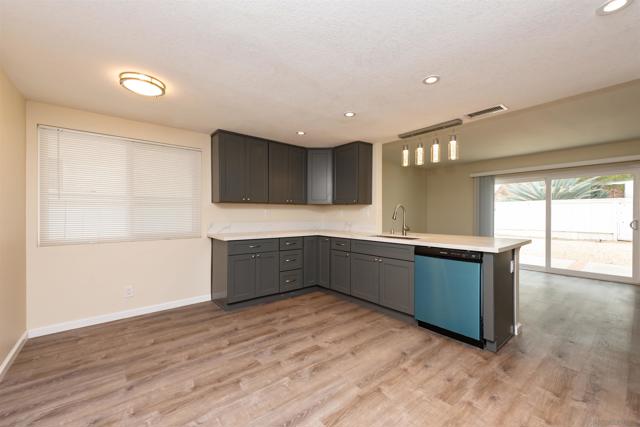 Image 3 of 45 For 11091 Avenida De Los Lobos