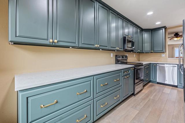 Detail Gallery Image 12 of 32 For 7245 Navajo Rd #D380,  San Diego,  CA 92119 - 2 Beds | 2 Baths