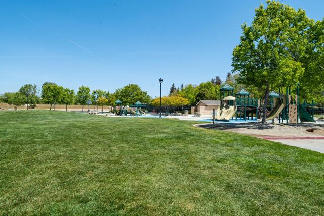 4048 Fitzpatrick Way, Santa Clara CA: https://media.crmls.org/mediaz/7198bd69-fac1-4511-83b8-44aa8c7492b0.jpg