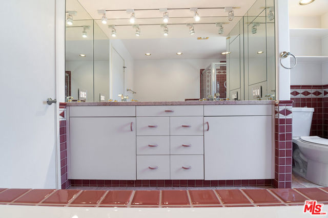 3580 Mountain View Avenue, Los Angeles CA: https://media.crmls.org/mediaz/719936c6-d130-46ee-a726-fcc9b64291e4.jpg