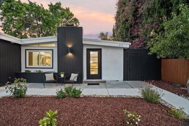 850 Las Palmas Drive, Santa Clara CA: https://media.crmls.org/mediaz/7199c108-d0e1-4aca-8d91-5cc17167e5ff.jpg