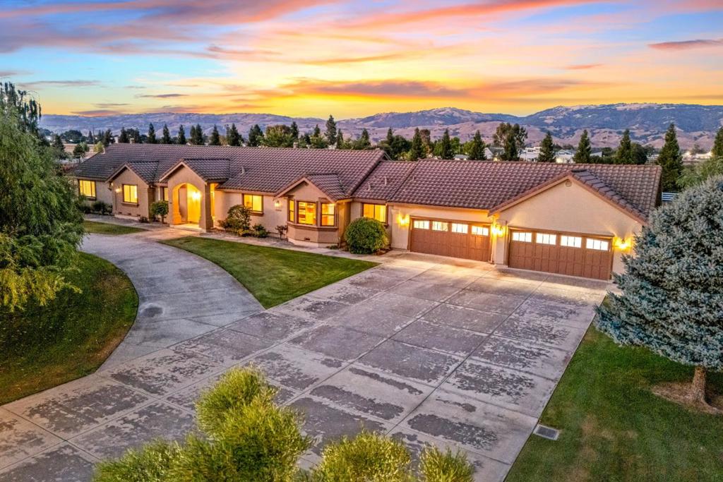 12320 Highland Estates Lane