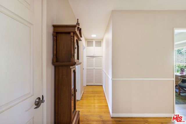3230 Kelton Avenue, Los Angeles CA: https://media.crmls.org/mediaz/719aac51-3b90-481c-85fa-d79a80732b42.jpg