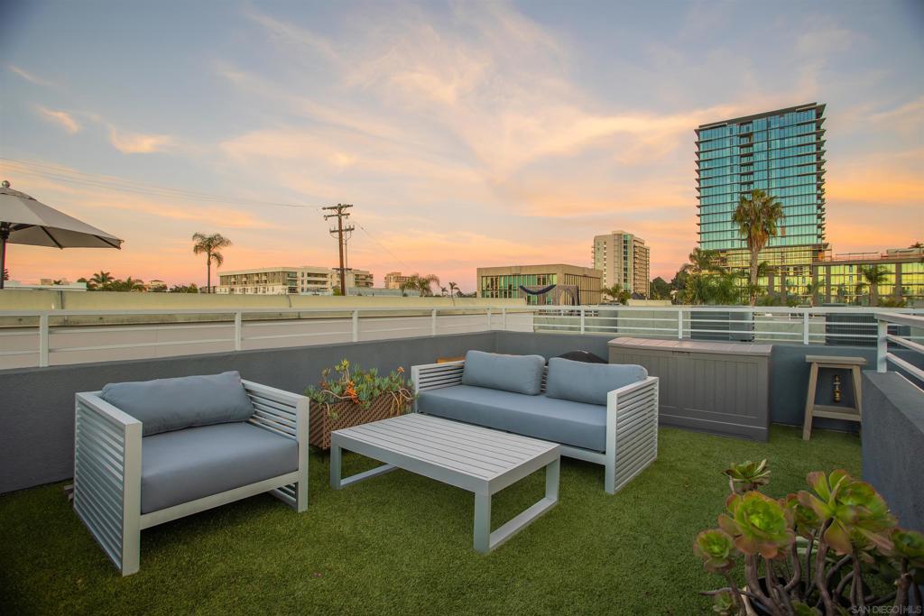 307 Upas St - photo 17