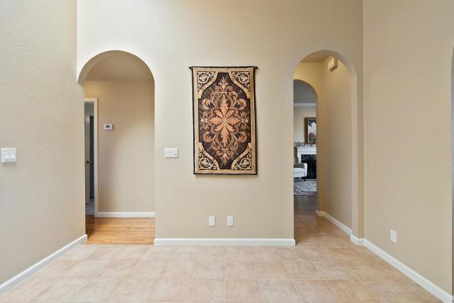 38 Barbras Court, Hollister CA: https://media.crmls.org/mediaz/719b257f-03d8-4db7-9624-abc1c594f6c7.jpg