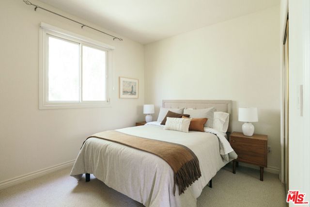 322 Alpine Street, Pasadena CA: https://media.crmls.org/mediaz/719b55bb-ca52-4c43-8fad-6751f68f7950.jpg