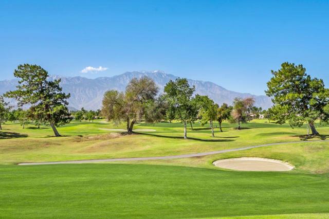 36 Colonial Drive, Rancho Mirage CA: https://media.crmls.org/mediaz/719bf58b-b789-4b98-9c68-fb65544252de.jpg