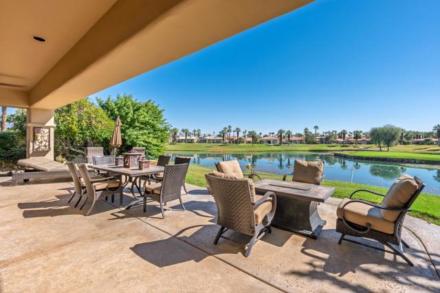 55274 Big Spring, La Quinta CA: https://media.crmls.org/mediaz/719c99ba-7545-4149-aee8-4fb62ada3575.jpg