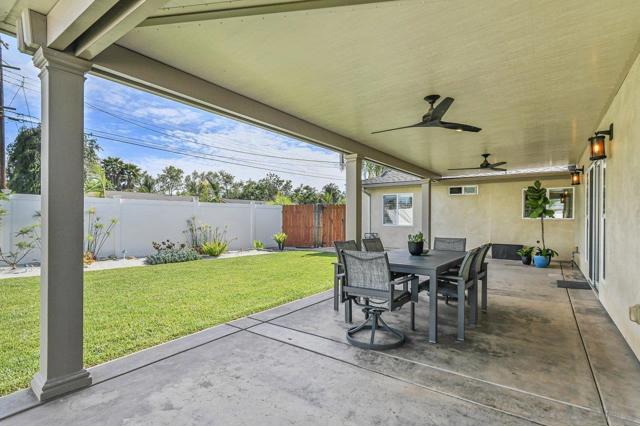 8931 Sunwood Dr, Santee CA: https://media.crmls.org/mediaz/719d2867-2e1b-40e7-8248-15a78ef6c659.jpg
