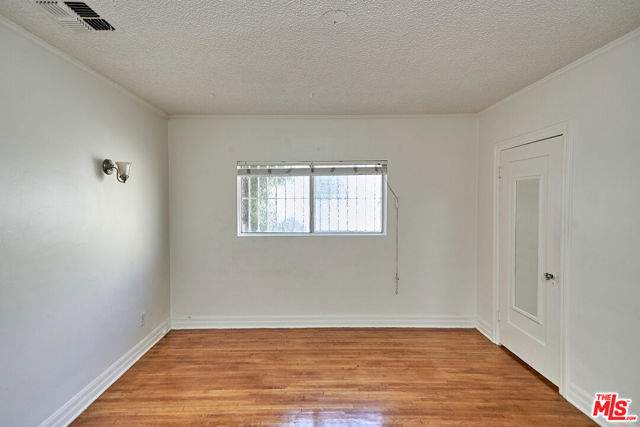 1253 Keniston Avenue, Los Angeles CA: https://media.crmls.org/mediaz/719d9879-a7a6-4084-baae-75d362d2298d.jpg