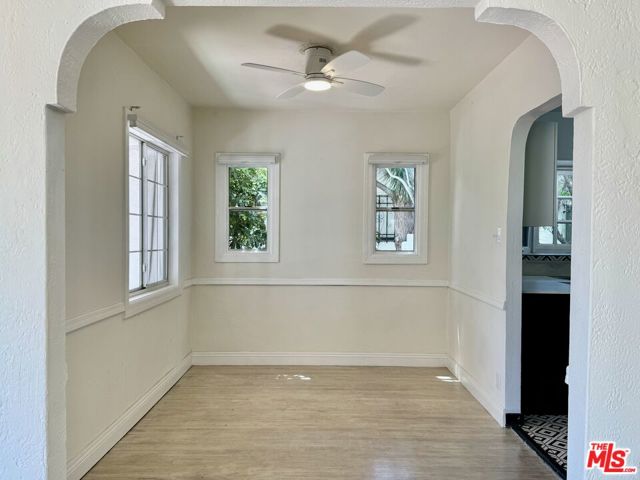 2927 S West View Street, Los Angeles CA: https://media.crmls.org/mediaz/719db4ba-7ed1-4616-9fab-902ac41829ec.jpg