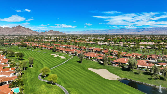 79640 Citrus, La Quinta CA: https://media.crmls.org/mediaz/719efb49-f253-461d-b24f-64d419a725b1.jpg