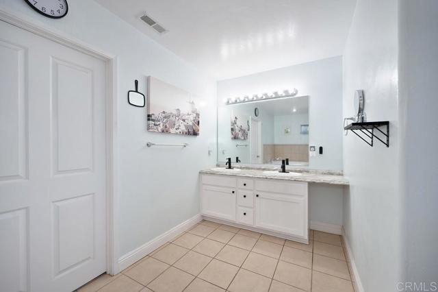 1656 Maria Avenue, Spring Valley CA: https://media.crmls.org/mediaz/719f0177-c0cd-444b-8a2f-7b28a7f91ada.jpg