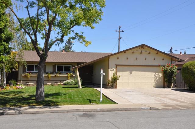 774 San Lucas Avenue, Mountain View CA: https://media.crmls.org/mediaz/719f8a86-addb-4053-acee-9bced973aadc.jpg