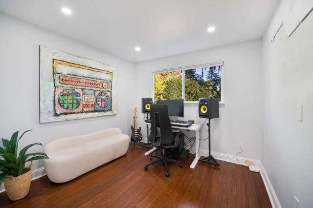 5510 Dunsburry Way, San Jose CA: https://media.crmls.org/mediaz/719fb876-6302-4dae-a80d-7ccfb09067f3.jpg