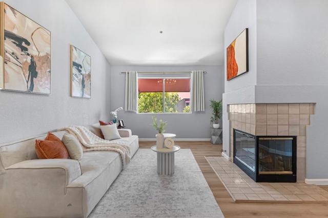 219 Commons Lane, Foster City CA: https://media.crmls.org/mediaz/71a31741-f4ed-4e9e-a8f4-5e553b790718.jpg