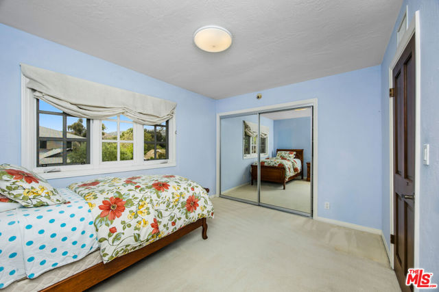 2124 Eric Drive, Los Angeles CA: https://media.crmls.org/mediaz/71a31927-62e3-44f3-890b-ae2c60c0ec44.jpg