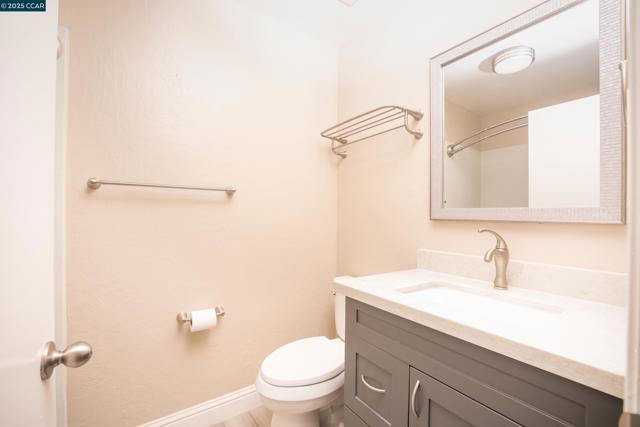 1821 Paseo Laguna Seco, Livermore CA: https://media.crmls.org/mediaz/71a38ebc-ffcb-4d9d-997c-43f4830eb641.jpg