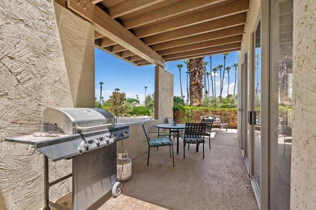 78125 Cabrillo Lane, Indian Wells CA: https://media.crmls.org/mediaz/71a39d7a-9abe-42c2-8119-64c5a39789f9.jpg