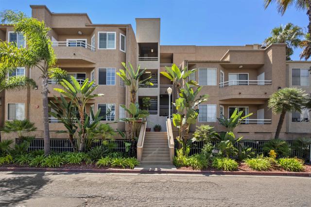3969 Mahaila Ave, San Diego CA: https://media.crmls.org/mediaz/71a534a3-3fde-4e09-9d91-7f9255563491.jpg