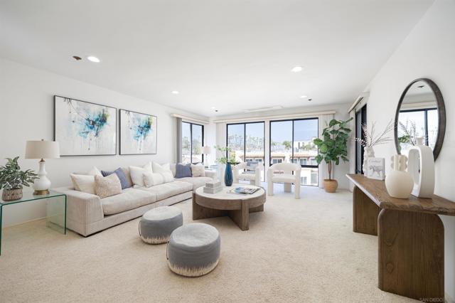 8110 El Paseo Grande, La Jolla CA: https://media.crmls.org/mediaz/71a6be0c-2b10-4464-b1dc-3d655a7a18f9.jpg
