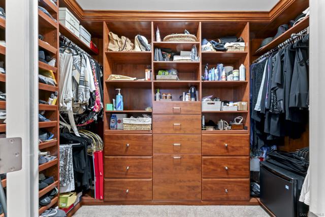 3435 Dickens, San Diego CA: https://media.crmls.org/mediaz/71a79da8-eb4c-4c84-b028-bfbfa56cb976.jpg